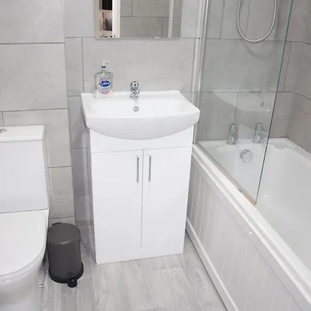 Watford Gemini - Thanet House, Nr Watford Metropolitan, M1,M25 Exterior photo