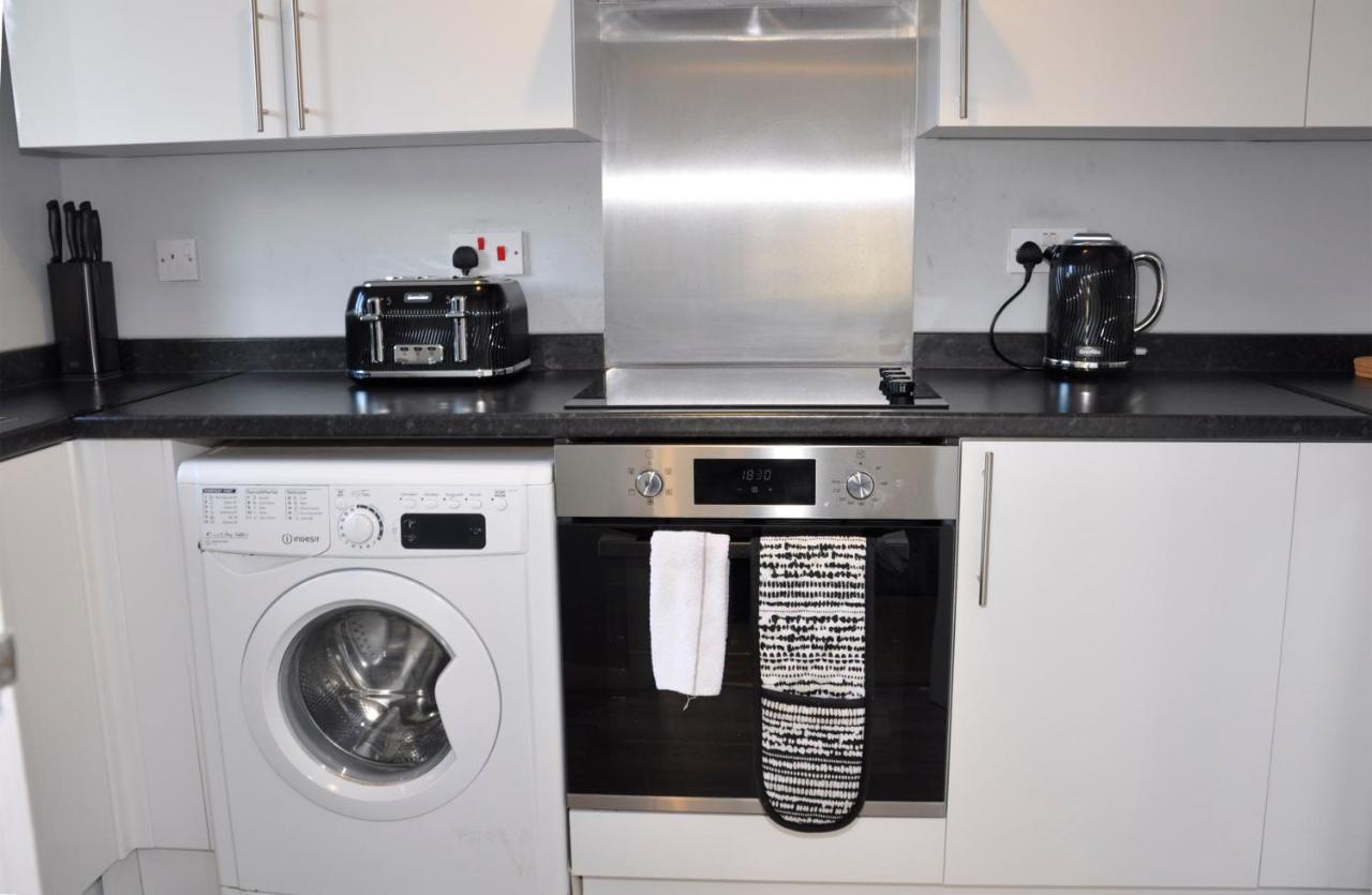 Watford Gemini - Thanet House, Nr Watford Metropolitan, M1,m25 Watford (Hertfordshire)