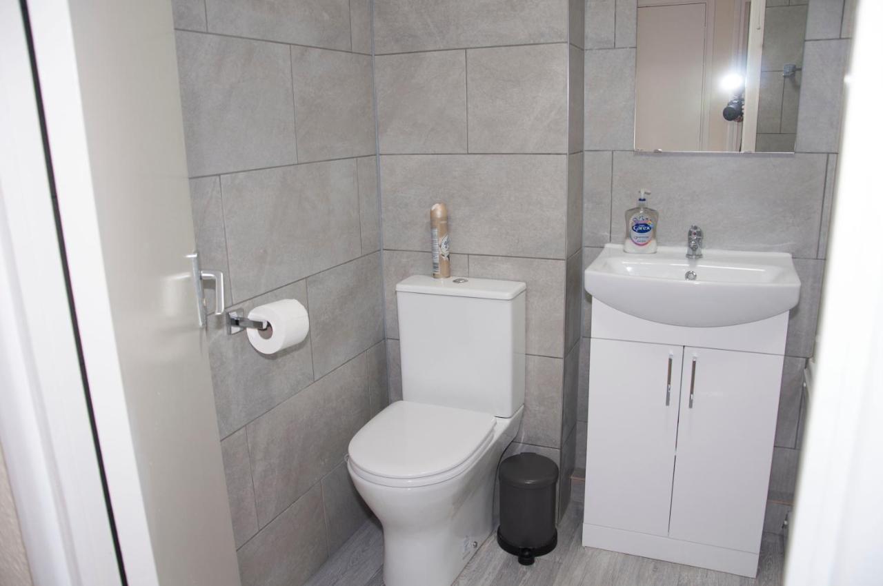 Watford Gemini - Thanet House, Nr Watford Metropolitan, M1,m25